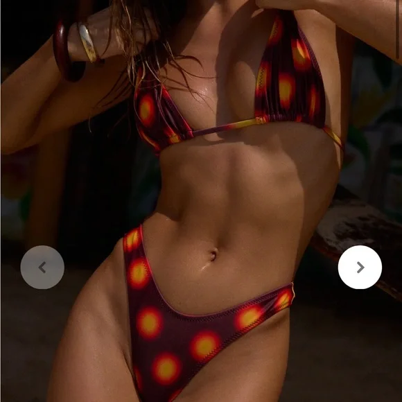 Loleia Swim Playa Blanca Glow Burgundy - Shoulder Top and Scrunchie Bottoms - Picture 5 of 12